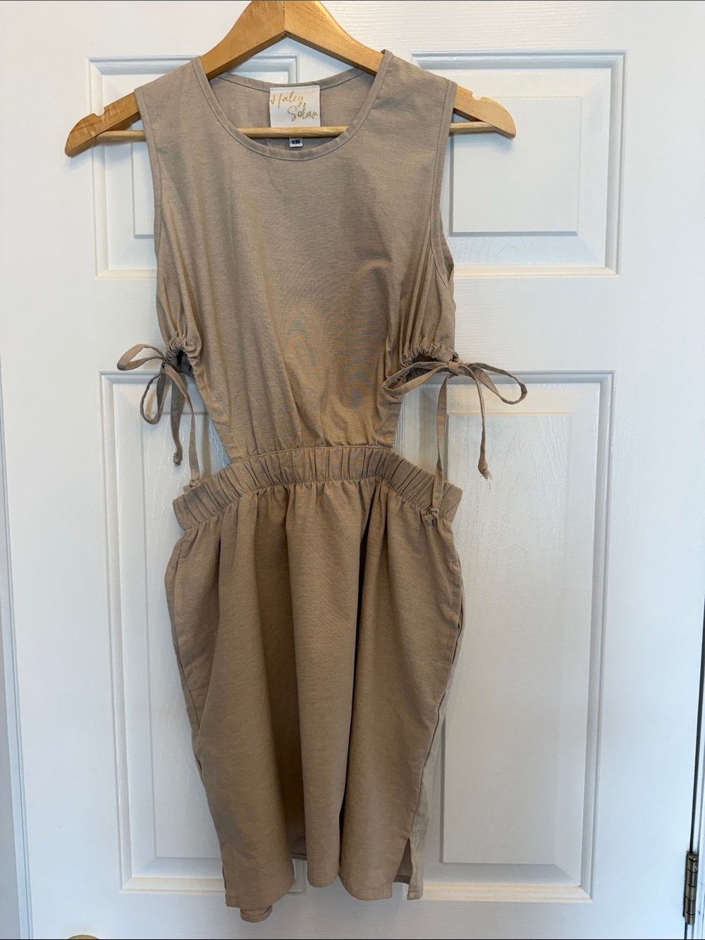 Sleeveless Taupe Drawstring Midi Dress by